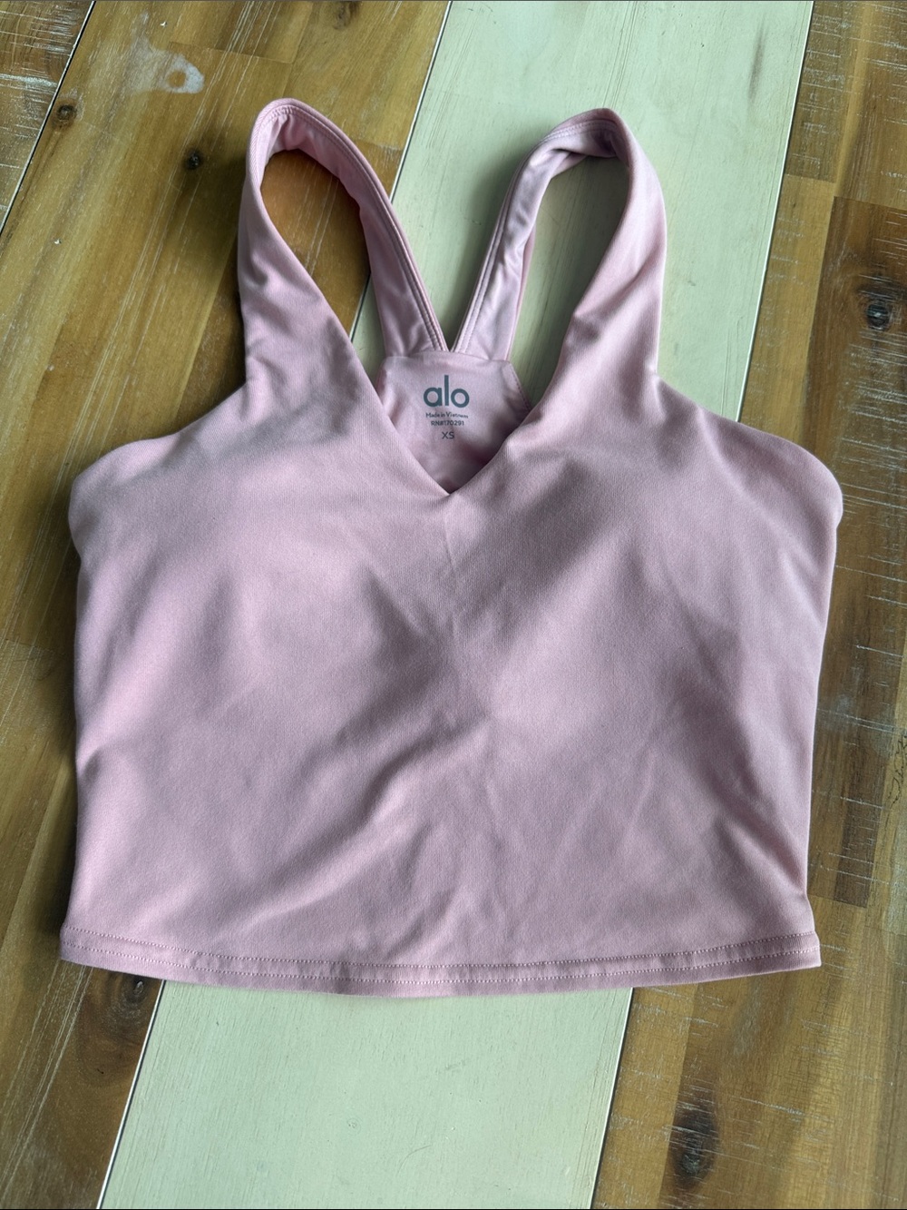 ALO Yoga Light Pink V-Neck Racerback Sports Bra